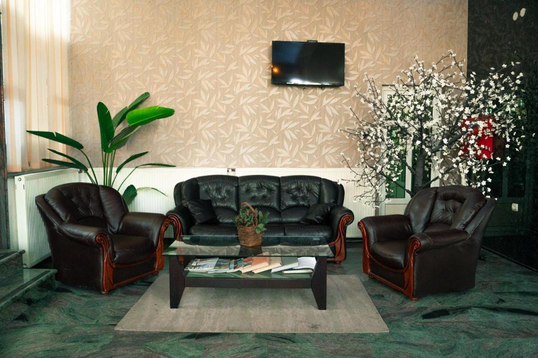 Hotel Zeleni Vir Ni Extérieur photo
