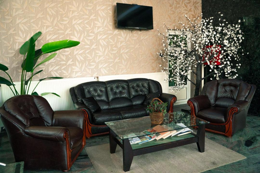 Hotel Zeleni Vir Ni Extérieur photo