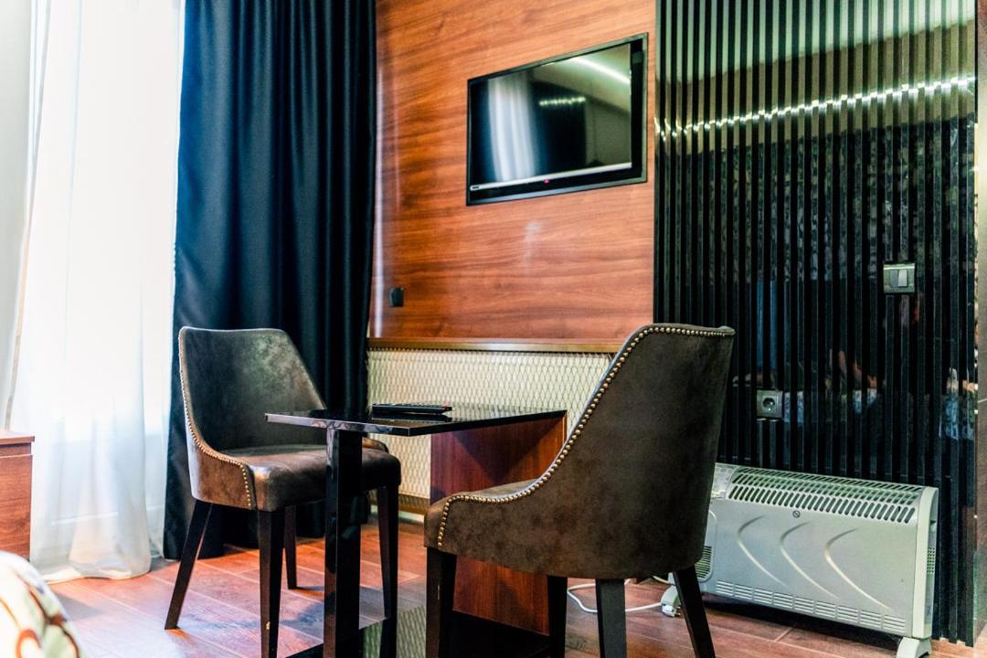 Hotel Zeleni Vir Ni Extérieur photo
