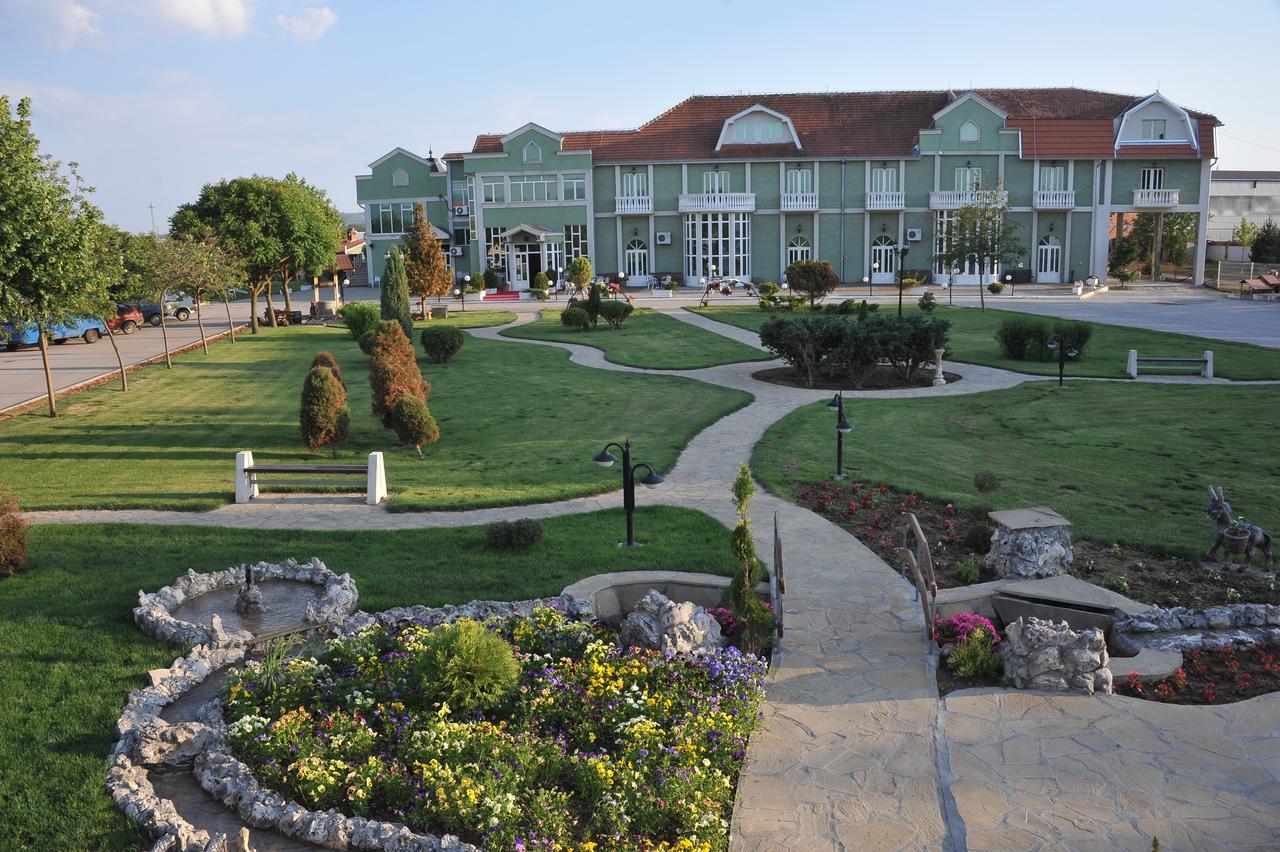 Hotel Zeleni Vir Ni Extérieur photo