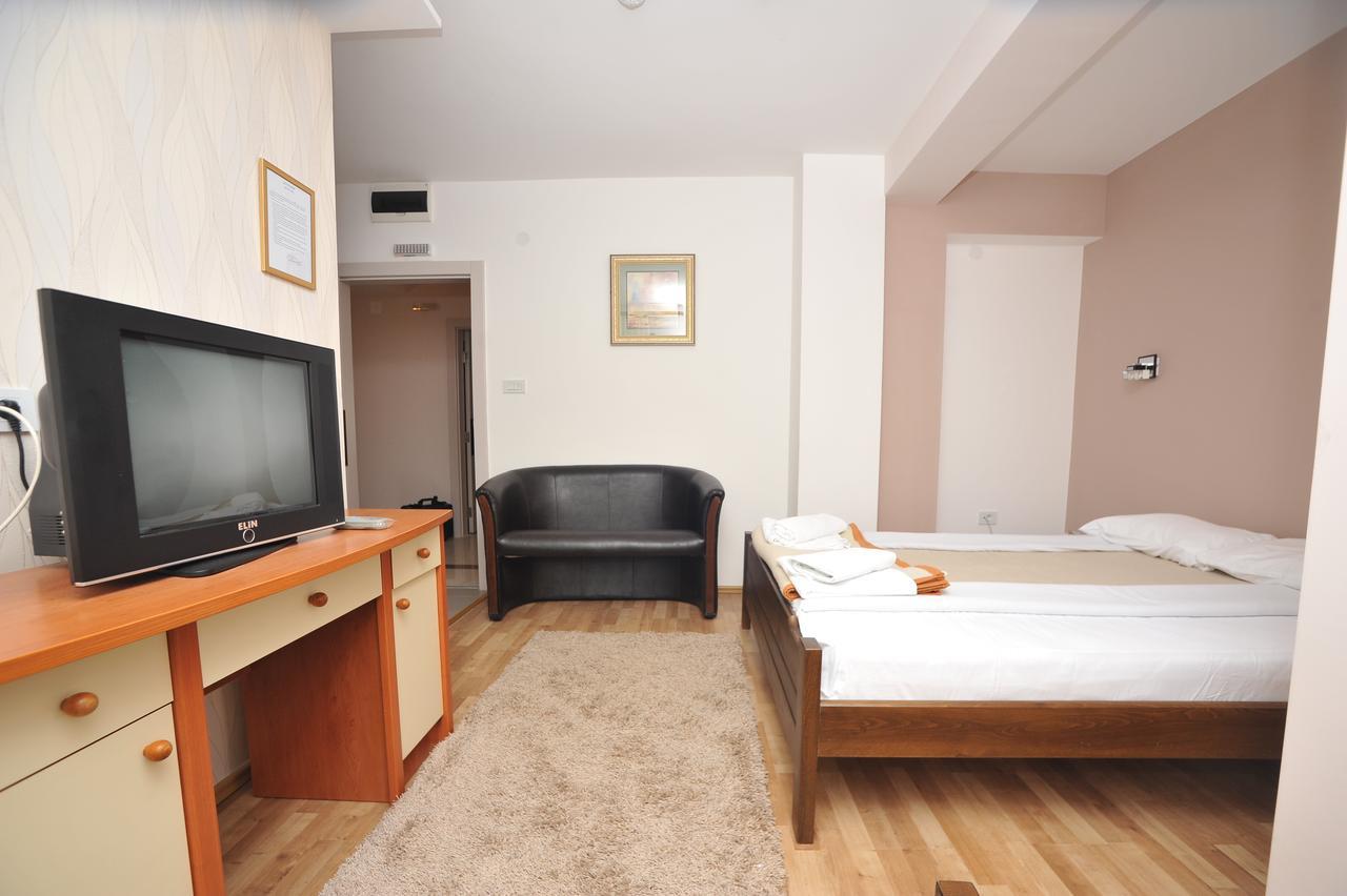 Hotel Zeleni Vir Ni Chambre photo